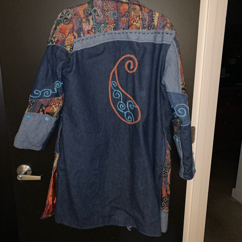Richly Embroidered jacket - Picture 2 of 2